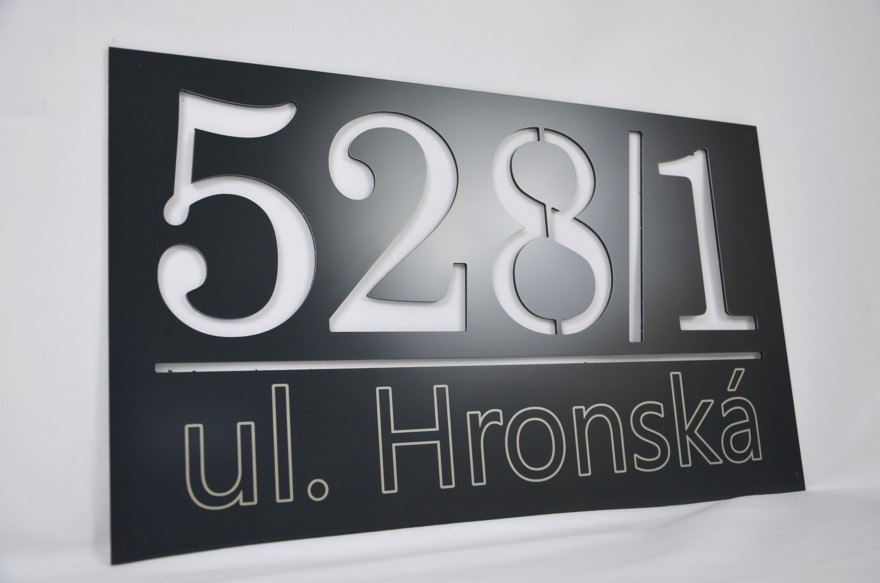Popisné číslo: New Jersey (ulica vygravírovaná)