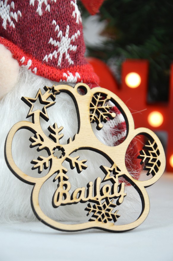 Drevená vianočná ozdoba: LABKA s menom psíka