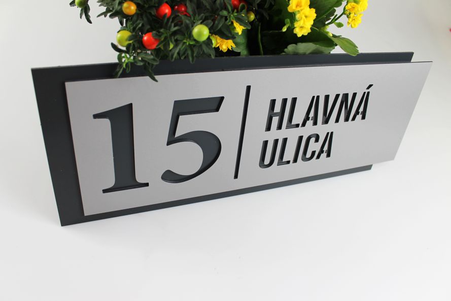 Číslo na dom: Paris