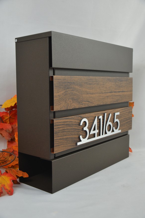 Mini SET: Číslo na dom + Poštová schránka NERO hnedá/orech + AKCIA Gravír mien ZADARMO