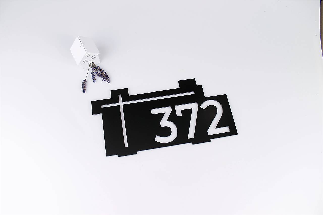 Popisné číslo: Abstrakt