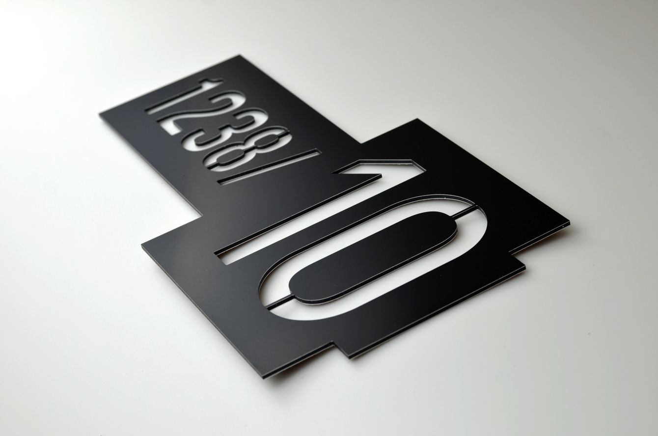 Popisné číslo: Hollywood Basic