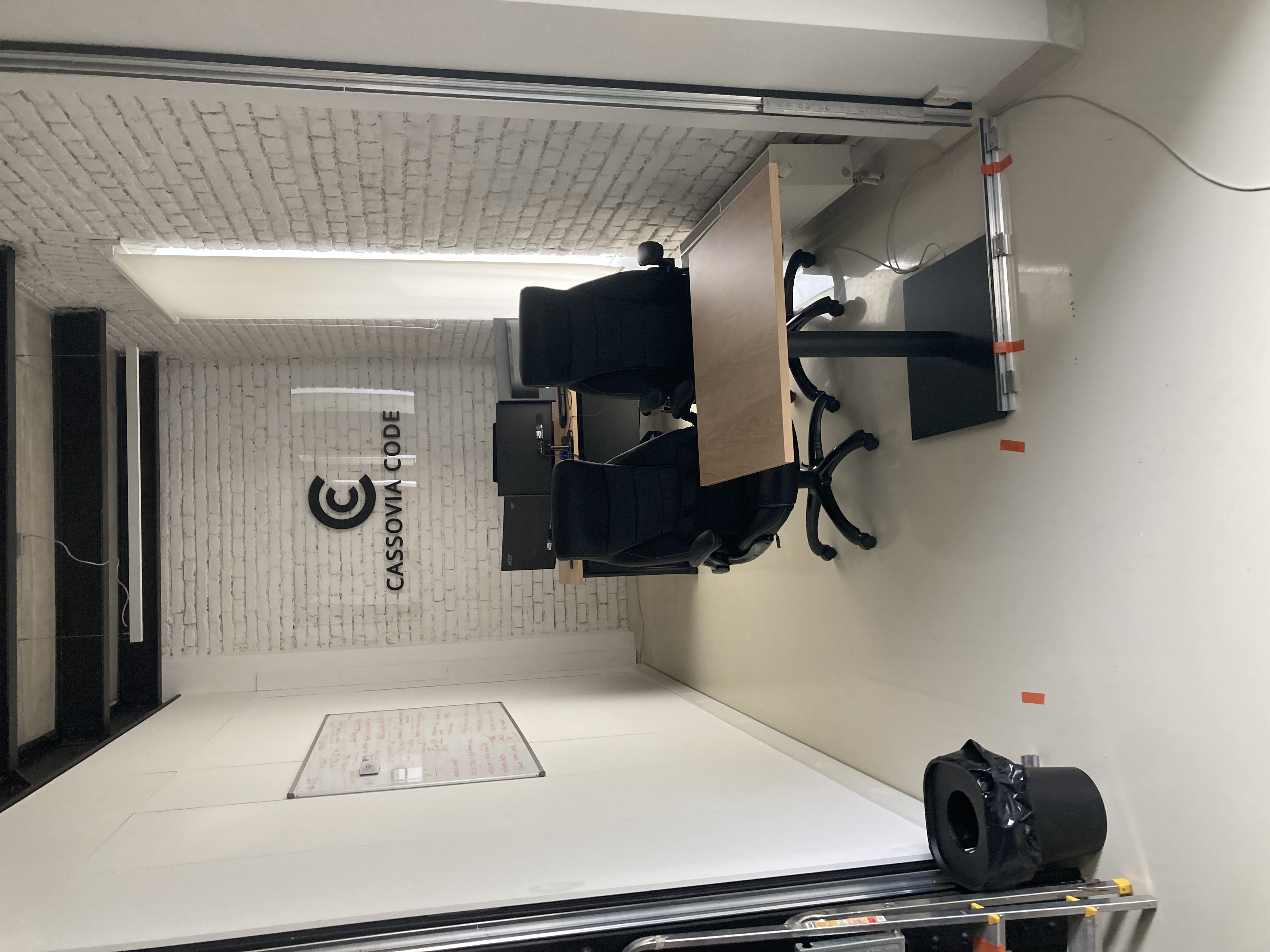 3D firemné logo: TABUĽKA z PLEXISKLA interiér/exteriér