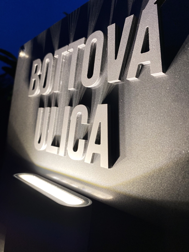 Číslo na dom svetelné (220V): Polárka (antracit)