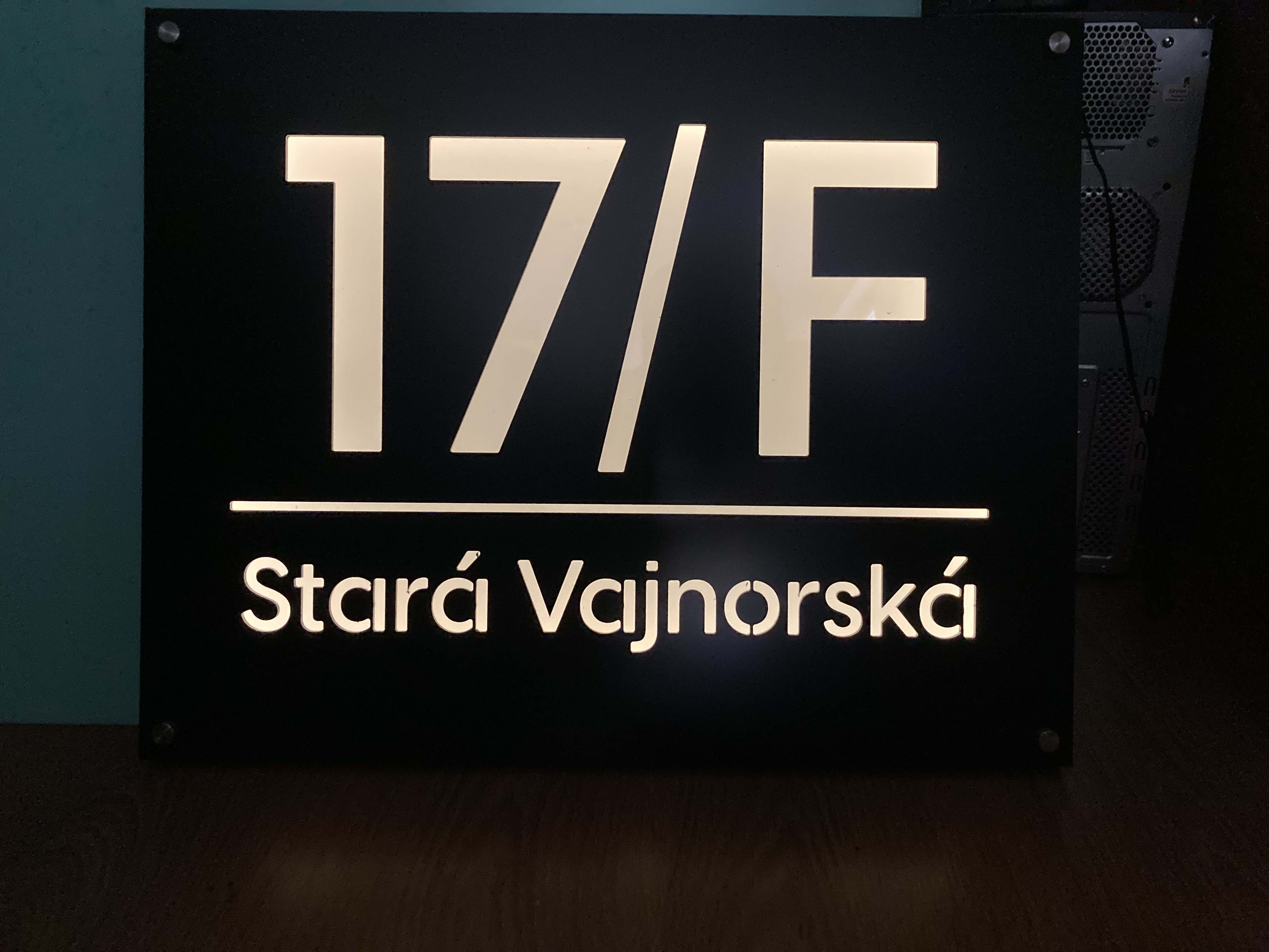 Solárne číslo na dom PROFI s časovačom