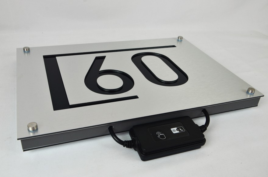 Svetelné číslo na dom LED SHAPE (220V) so súmrakovým senzorom