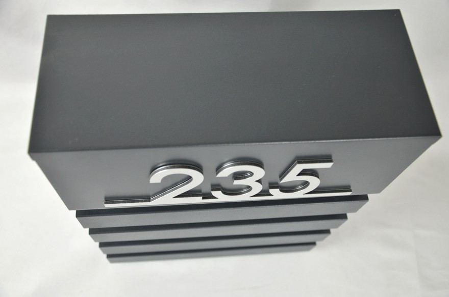 Mini SET: Poštová schránka + 3D mini číslo na dom PRESTIGEBOX antracit + AKCIA Gravír mien ZADARMO