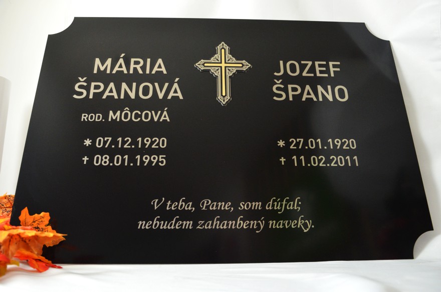 Pamätná tabuľa na náhrobný kameň - s vlastným textom + krížikom (76x53cm)