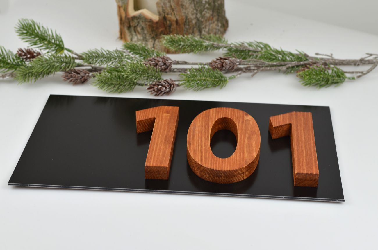 Popisné číslo: Drevená elegancia