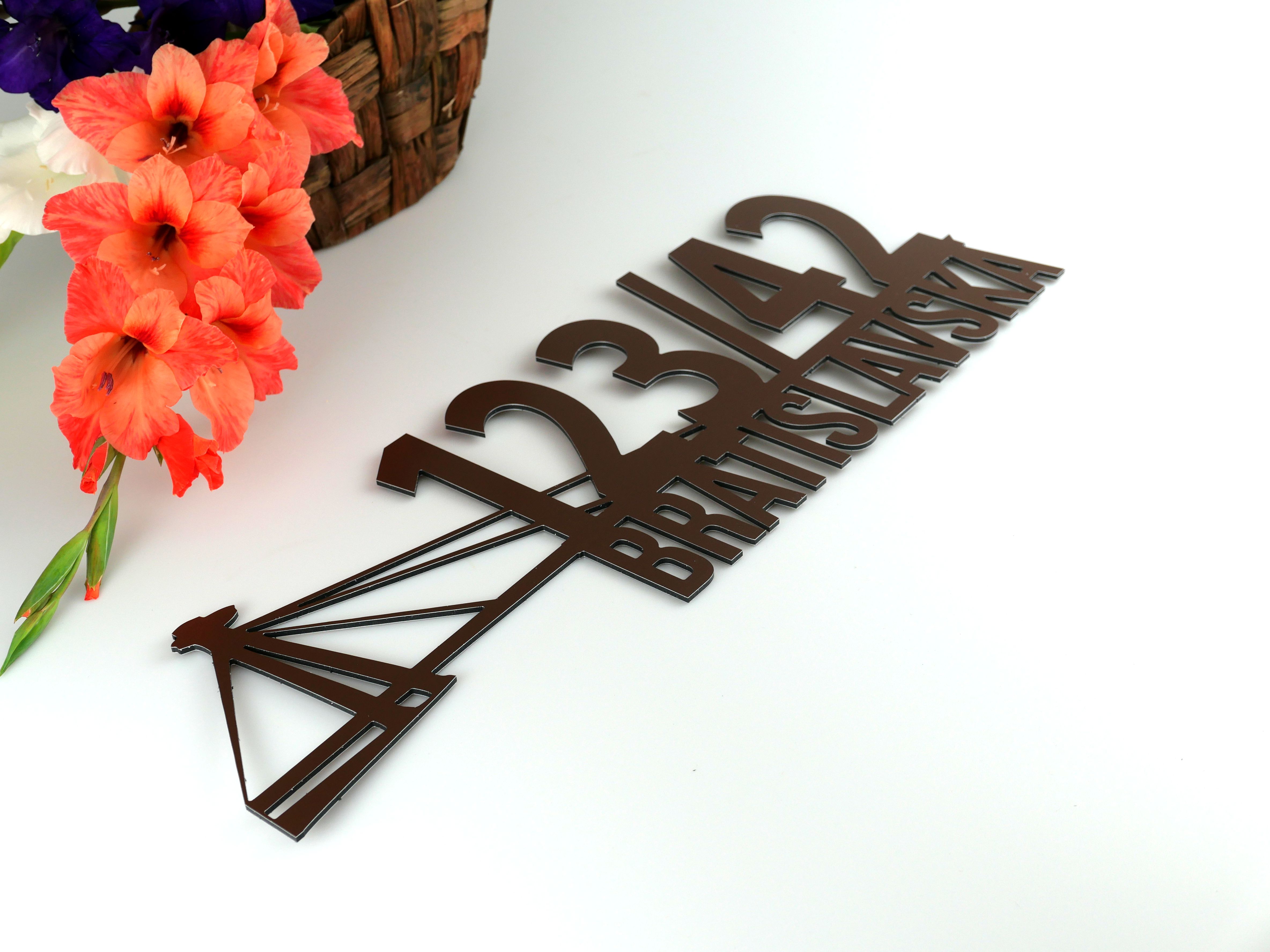 Popisné číslo: Bratislava