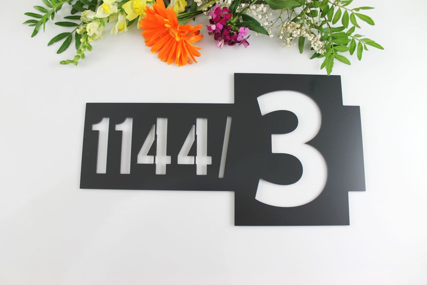 Popisné číslo: Hollywood Basic