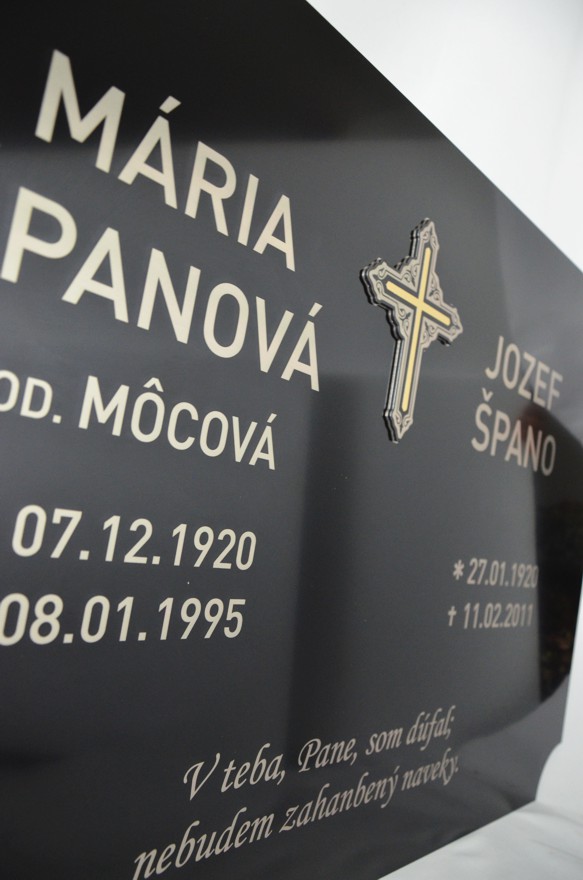 Pamätná tabuľa na náhrobný kameň - s vlastným textom + krížikom (76x53cm)