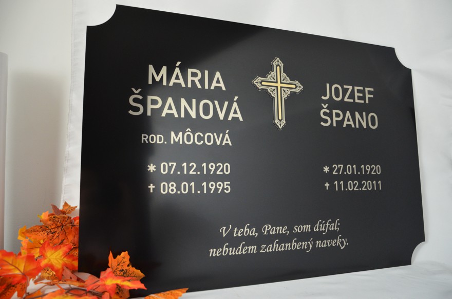Pamätná tabuľa na náhrobný kameň - s vlastným textom + krížikom (76x53cm)