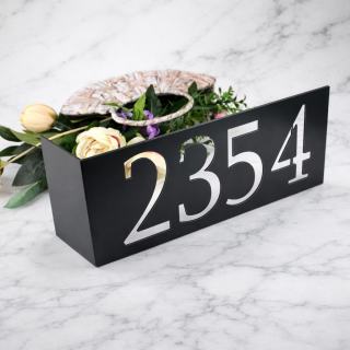 Popisné číslo: Za rohom